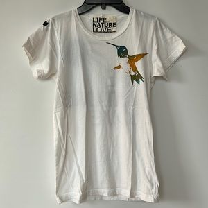 Free City Hummingbird Women’s White Tee With Graphic Life Nature Love Size XS